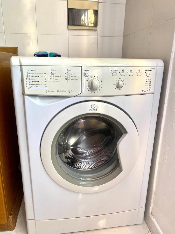 Borgo Prino Lägenhet Imperia Exteriör bild